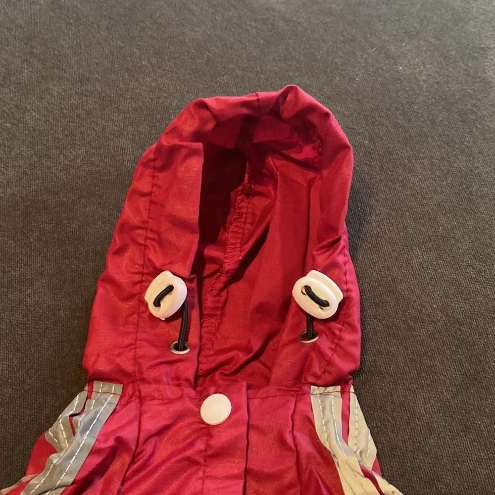 Dog Rain Coat Lightweight with Hoodie Reflective Strips Snap Closure Size S NEW